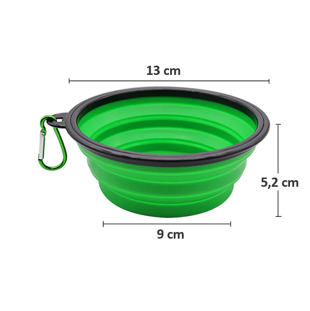 GAMELLE de voyage pliable, rétractable. Pratique et résistante, facile d'entretien, lavable en machine ou à la main, 5 coloris, 13 cm de diamètre. EAU et NOURRITURE pour toutes LES RACES de CHIENS, de CHATS, et animaux de compagnie. Pour la PATPATROUILLE aussi !! Solide et fiable pour votre quotidien ! Parfait pour les randonnées et les voyages ! Coloris disponible en Violet, Rouge, Bleu, Vert, Noir … Toute l’équipe a choisi la Verte 😉 LES DIMENSIONS